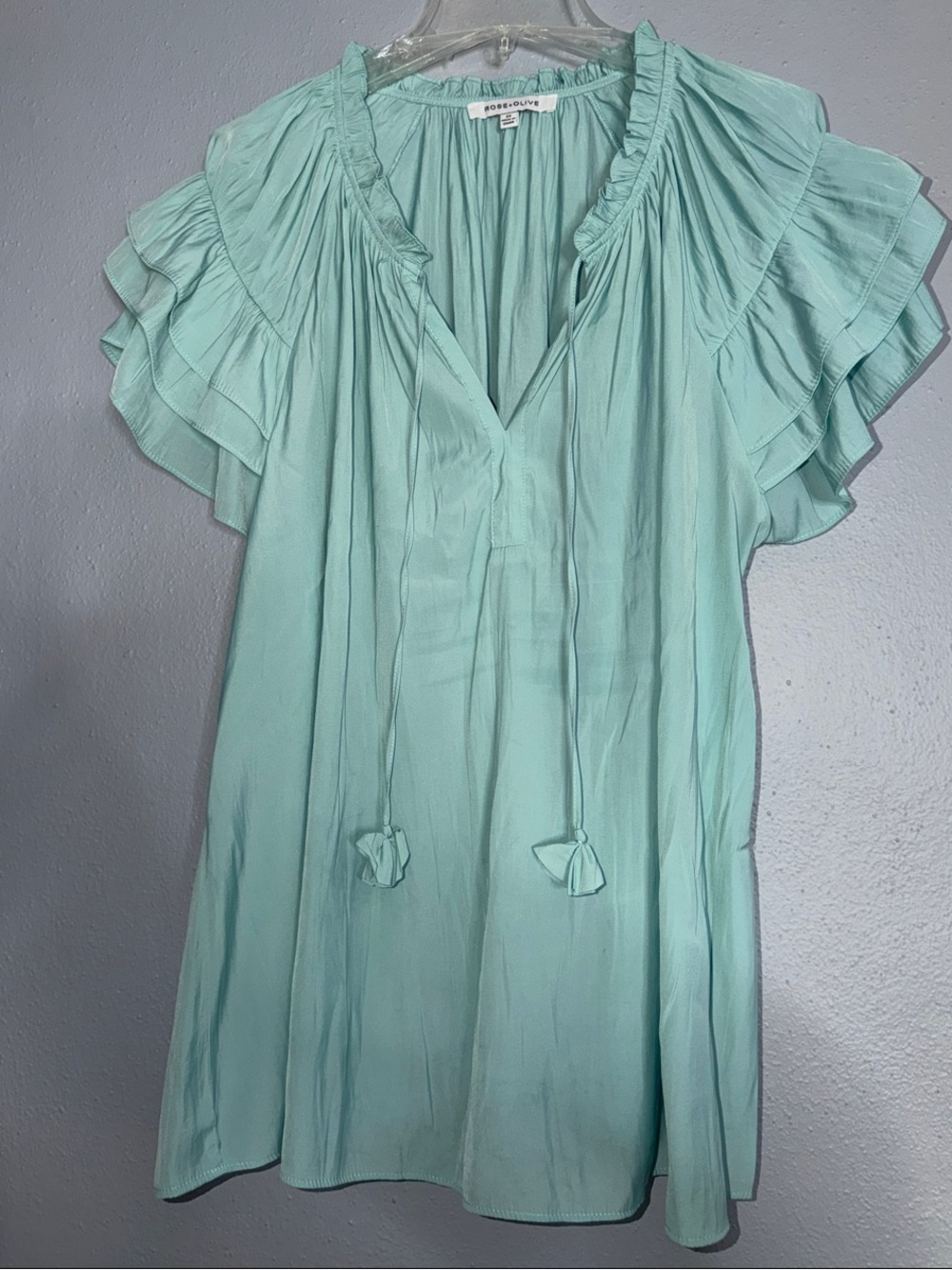 Rose & Olive Seafoam Ruffle-Sleeve Tunic Top